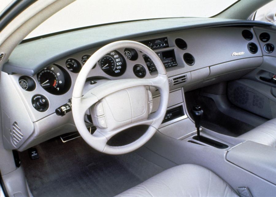 Торпедо Buick Riviera (D07 GD2) 1995 года  (фото 13 из 23)